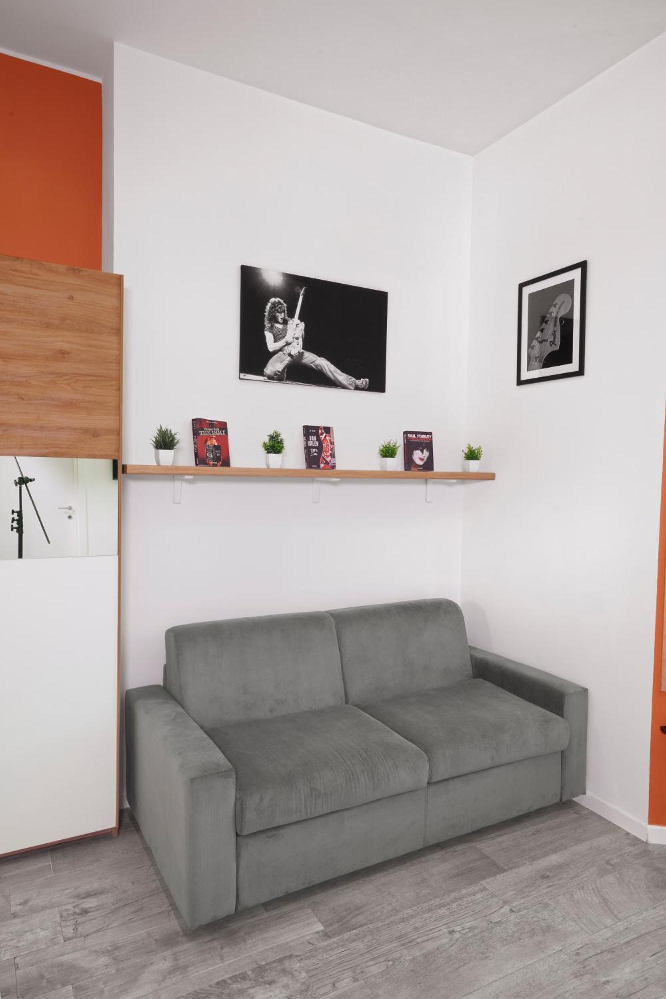 Lorianna Rock House Apartment Milan Bagian luar foto